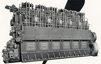 初の自社開発Z6K型800馬力ディーゼルエンジン
