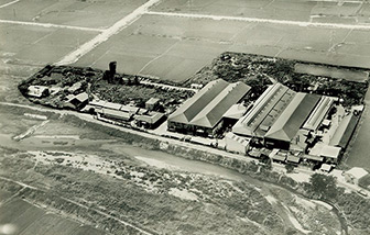 1968（昭和43）年頃の玉津工場の航空写真